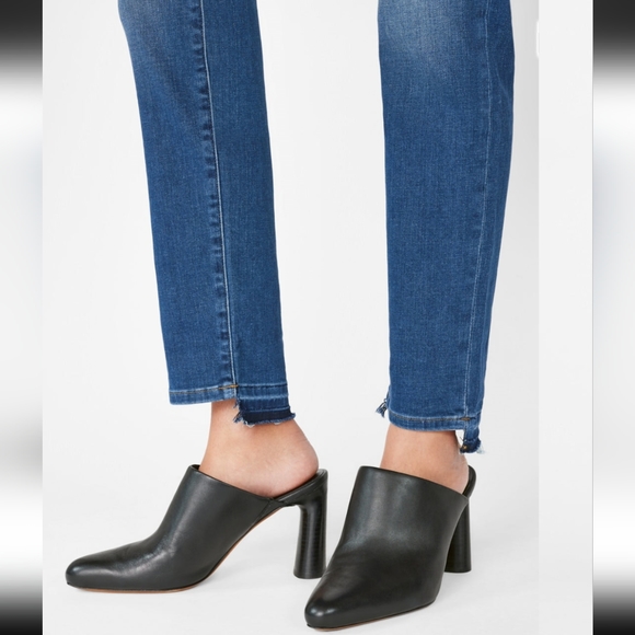 Le Garcon Stagger Hem in Azure - Picture 8 of 8